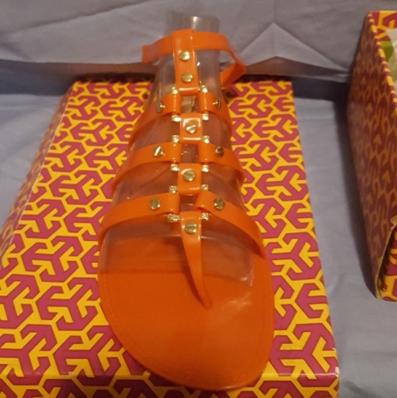 Tory Burch - Picture 2 of 2